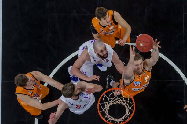 及球队的知 及球队的知